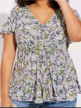torrid Floral V-Neck Blouse in Pink, Green and White